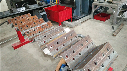 Máy đâm nhỏ gọn và nhẹ chạy bằng năng lượng mặt trời