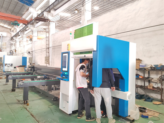 Máy cắt laser Gantry CNC 3000W cho kim loại